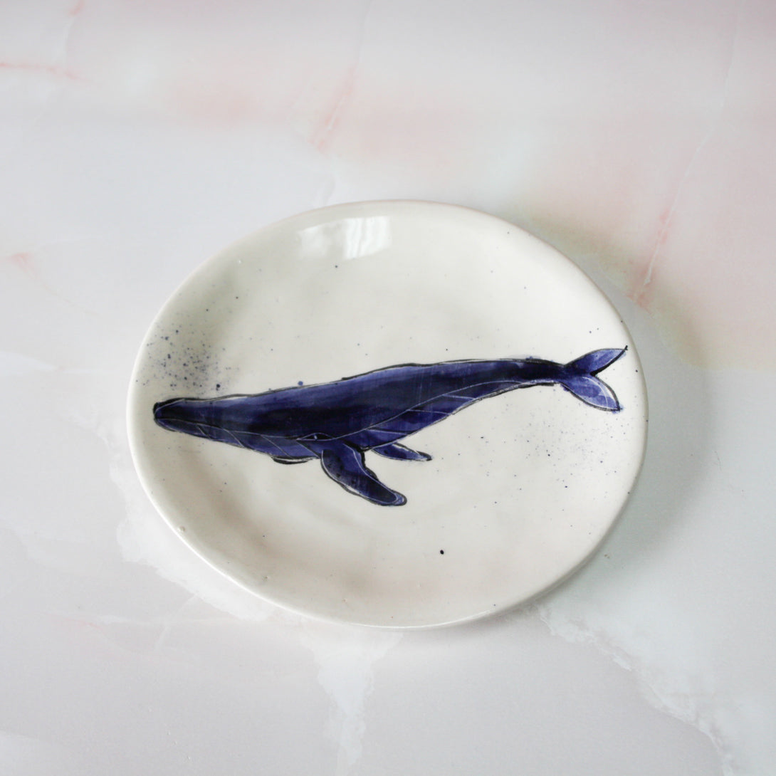 Small Humpback Whale Round Plate